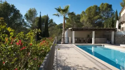 Chalet in Alaró photo 8