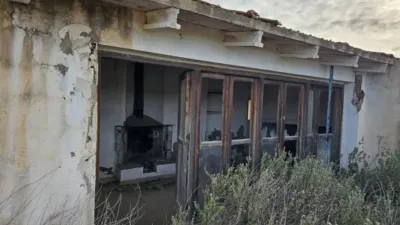 Rustic house on N-A Street, -1 photo 6
