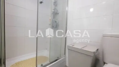 Apartment in Montbau photo 14