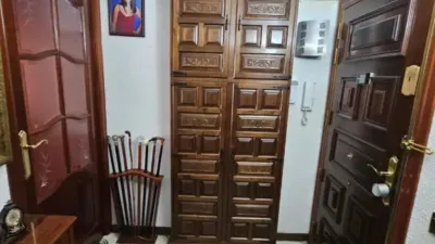 Apartment in Montbau photo 17