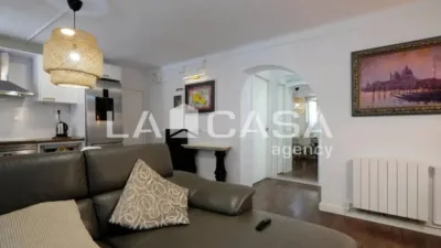Apartment in Montbau photo 7