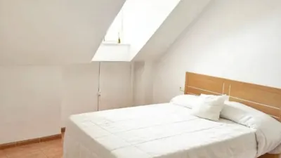 Attic in Alameda photo 4