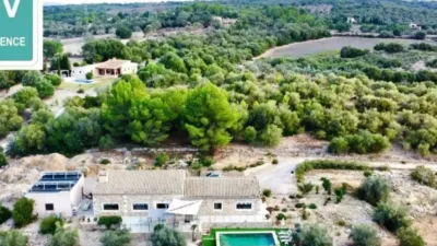 Chalet in Sineu photo 2