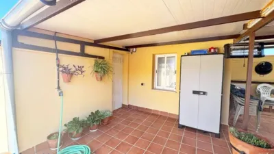 Apartment in Humilladero photo 3