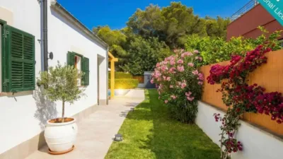 Chalet on Puerto de Alcudia Street - Carrer de Bearn photo 9