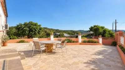 Chalet in Abrera photo 2