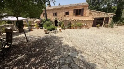 Chalet on Algaida Street - La Unio Street photo 6