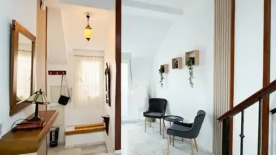 Penthouse on Calle Marina Nacional photo 11