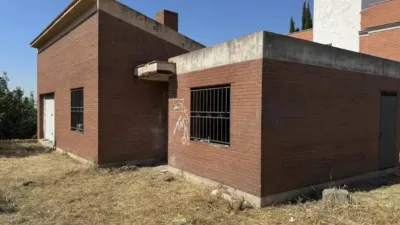 Chalet on Carrer del Parc photo 2