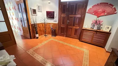Chalet in Mojados photo 5