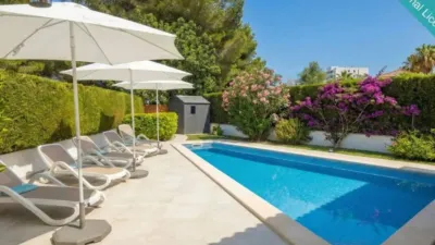 Chalet on Carrer de Bearn, Puerto de Alcudia photo 8