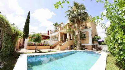Chalet on Joaquín Turina Street photo 2