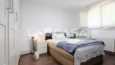Apartment in Montbau photo 17