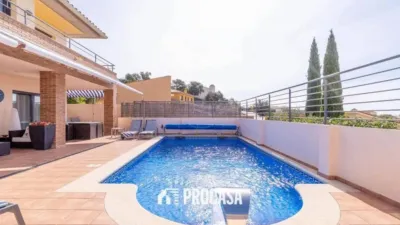 Chalet in Les Torroelles photo 12