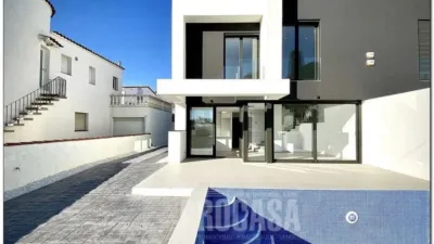Chalet in Empuriabrava photo 2