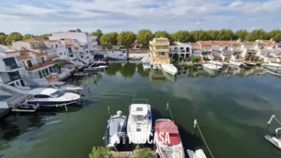 Apartment in Empuriabrava photo 4