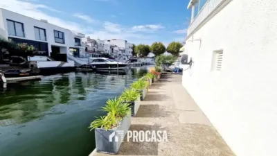 Apartment in Empuriabrava photo 52