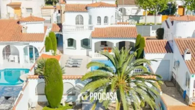 Chalet in Empuriabrava photo 9