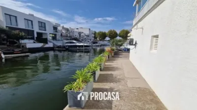 Apartment in Empuriabrava photo 26