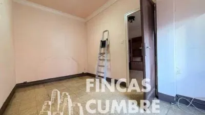 Apartment in El Guinardó photo 15