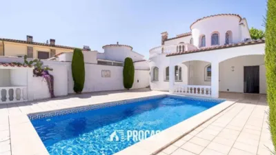 Chalet in Empuriabrava photo 14