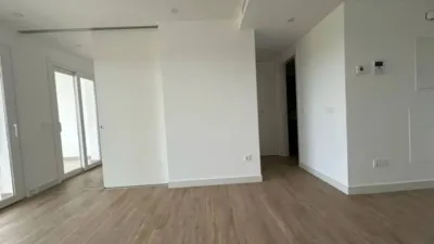 Apartment on Urbanizacion Beneficiado Street, 2E photo 2