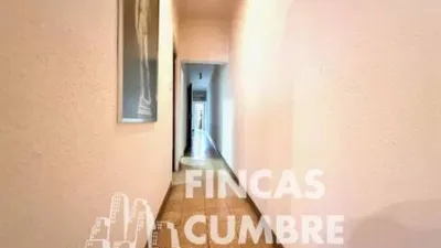 Apartment in El Guinardó photo 12