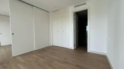 Apartment on Urbanizacion Beneficiado Street, 2E photo 9