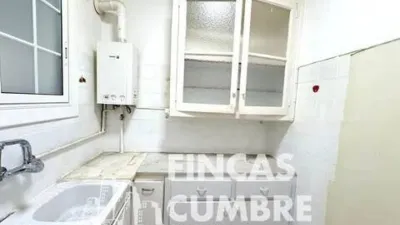 Apartment in El Guinardó photo 7