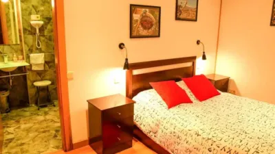 Chalet in Plasencia photo 4