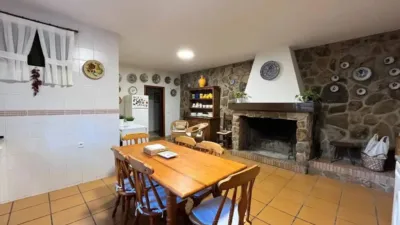Chalet in Malpartida de Plasencia photo 40