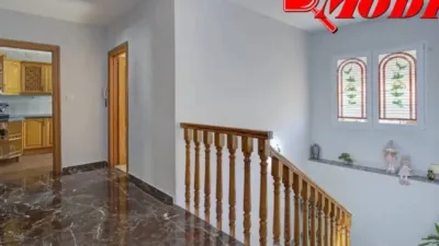 Chalet on Calle de Trajano photo 8