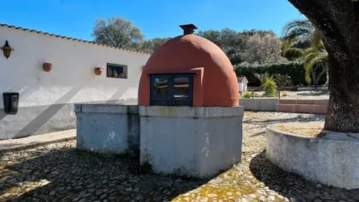 Chalet in Malpartida de Plasencia photo 13