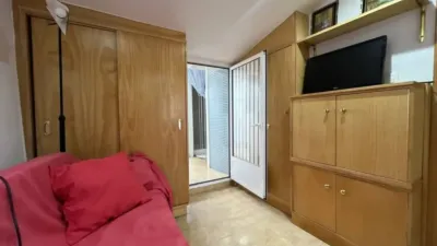 Apartment in Plasencia photo 2