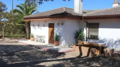 Chalet in Malpartida de Plasencia photo 16