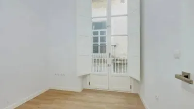 Apartment on Rafael de la Viesca Street photo 10