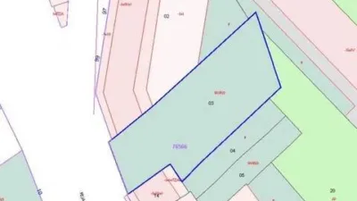 Terreno en venta en Castiñeiriño - Més