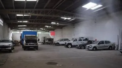 Nave industrial en venta en Vimianzo - Más