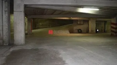 Garaje en venta en Ensanche - Vista 2