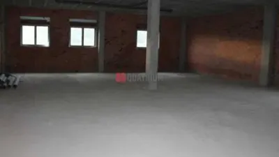 Local comercial en alquiler en Campus Norte-San Caetano - Más