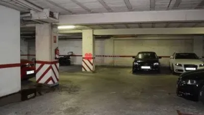 Garaje en venta en Ensanche - Más