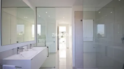 Penthouse in Estepona photo 12