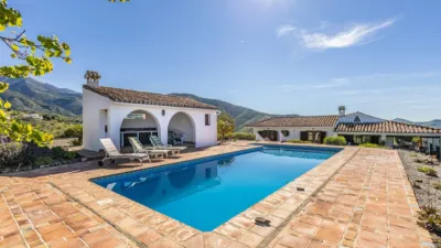 Villa in Canillas de Aceituno photo 8