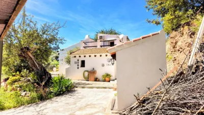 Rustic house in Almogía photo 5