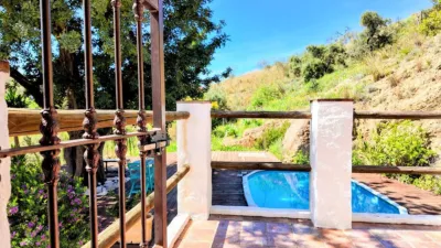 Rustic house in Almogía photo 25