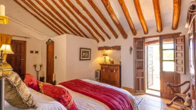 Rustic farmhouse in Villanueva del Trabuco photo 51