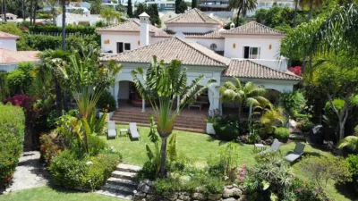 Villa in El Paraíso-Atalaya-Benamara photo 4