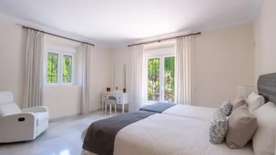 Villa in El Paraíso-Atalaya-Benamara photo 12
