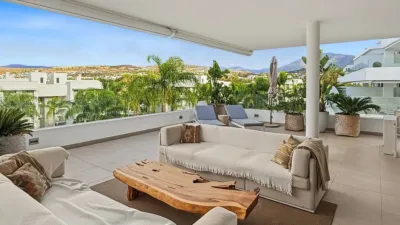 Apartment in Estepona photo 2