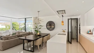 Apartment in Estepona photo 8